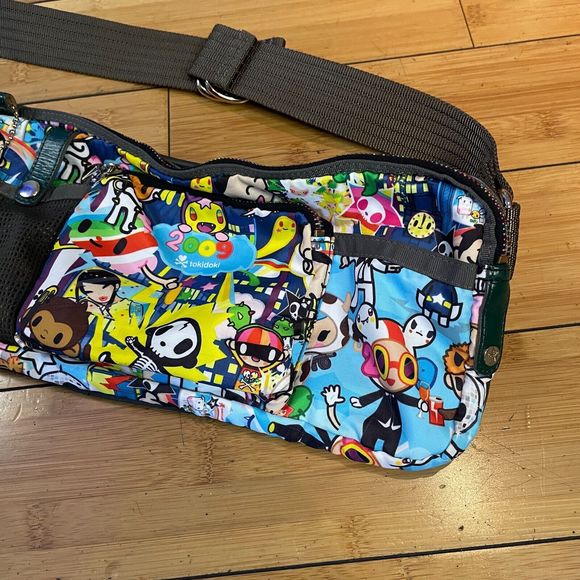 2009 Tokidoki X LeSportsac Vacanze Canguro Waist Fanny Pack Sling Bag-EUC As Is - Picture 2 of 4